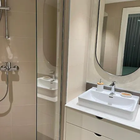 Waterfront - Na Vodi-metropolitan