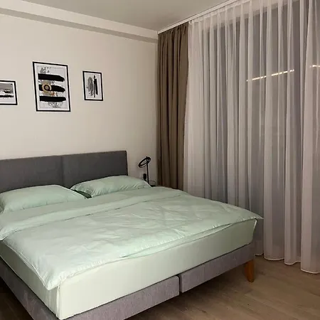 Waterfront - Na Vodi-metropolitan *