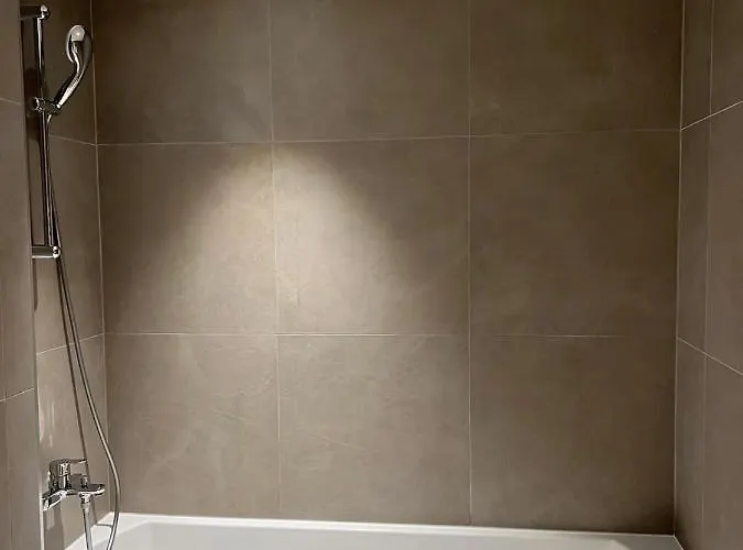 Waterfront - Na Vodi-metropolitan