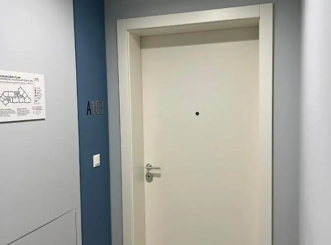 Hotel Waterfront - Na Vodi-metropolitan